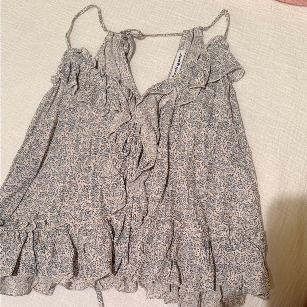 Chic Ruffle Floral Blouse in Blue
